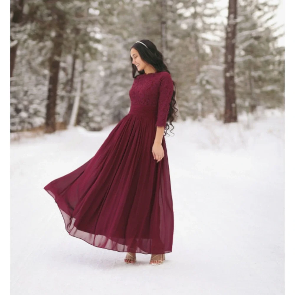 Exquisite English Manor Elegant Burgundy Lace Dress - Picture 11 of 11